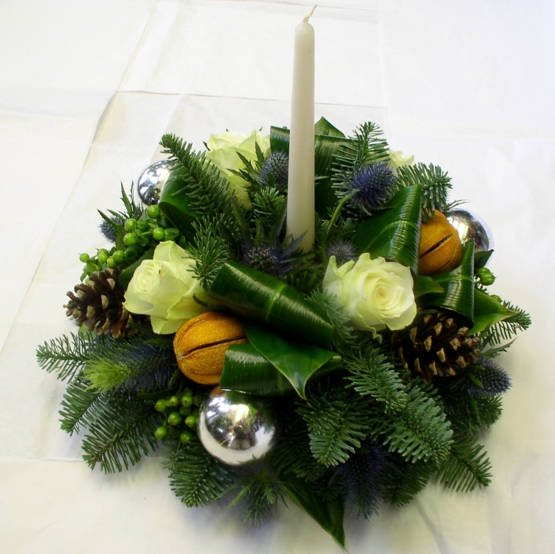 Christmas Table Arrangement