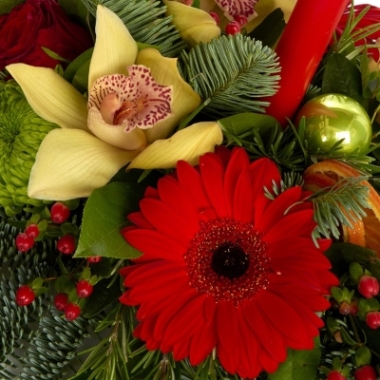 Christmas Table Arrangement